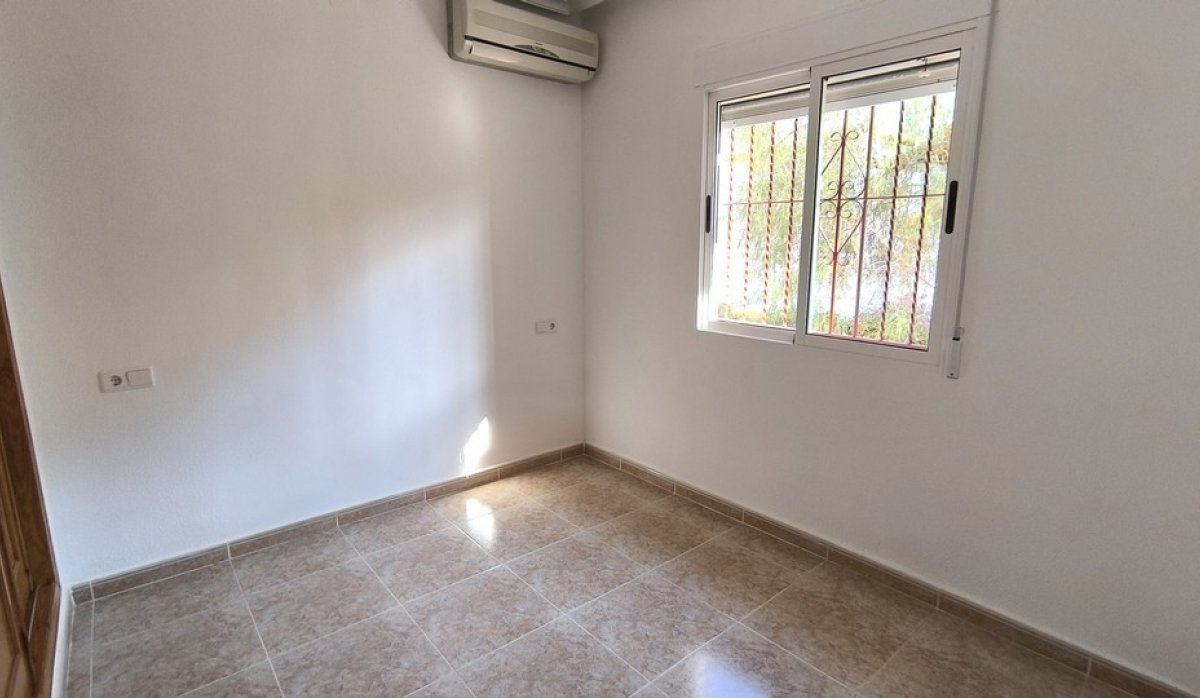 Reventa - Villa - Algorfa - Montemar - Saint Andrews Heights