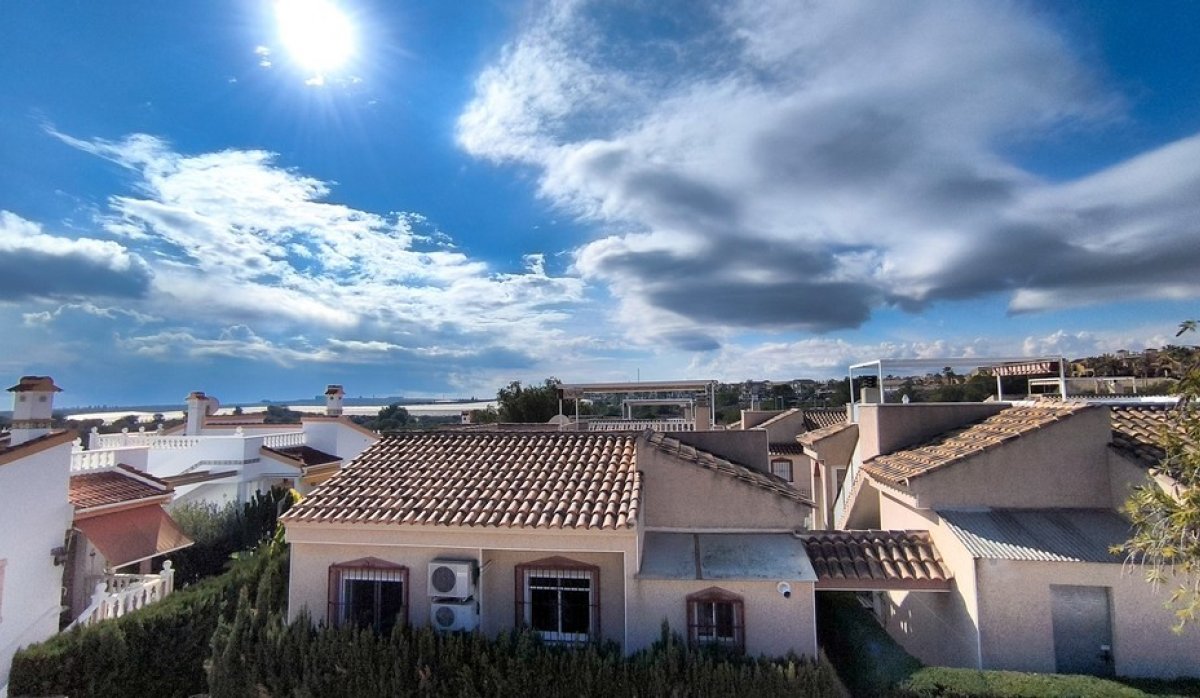 Reventa - Villa - Algorfa - Montemar - Saint Andrews Heights