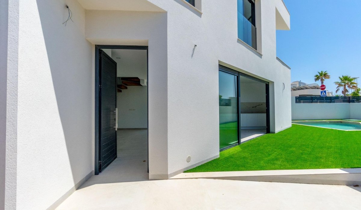 Obra nueva - Villa - Benijofar