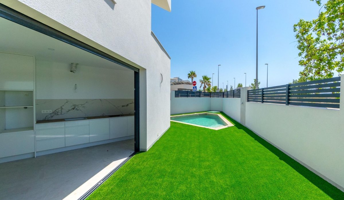 Obra nueva - Villa - Benijofar
