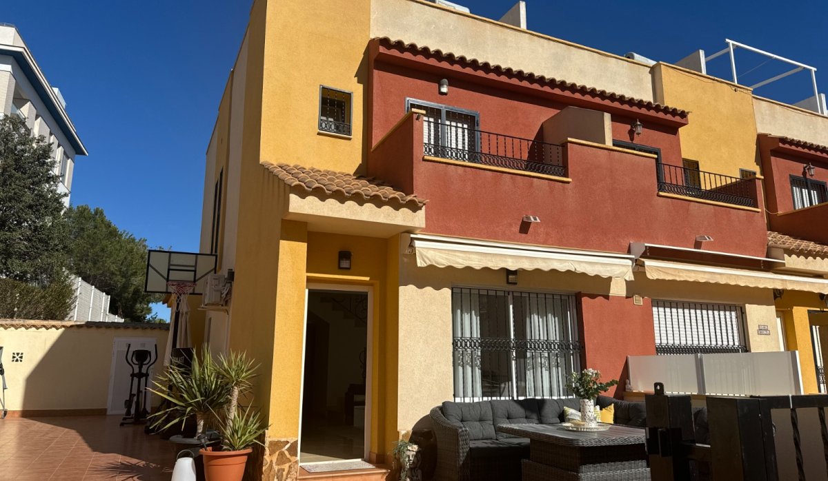 Resale - Townhouse - Orihuela Costa - Villamartín