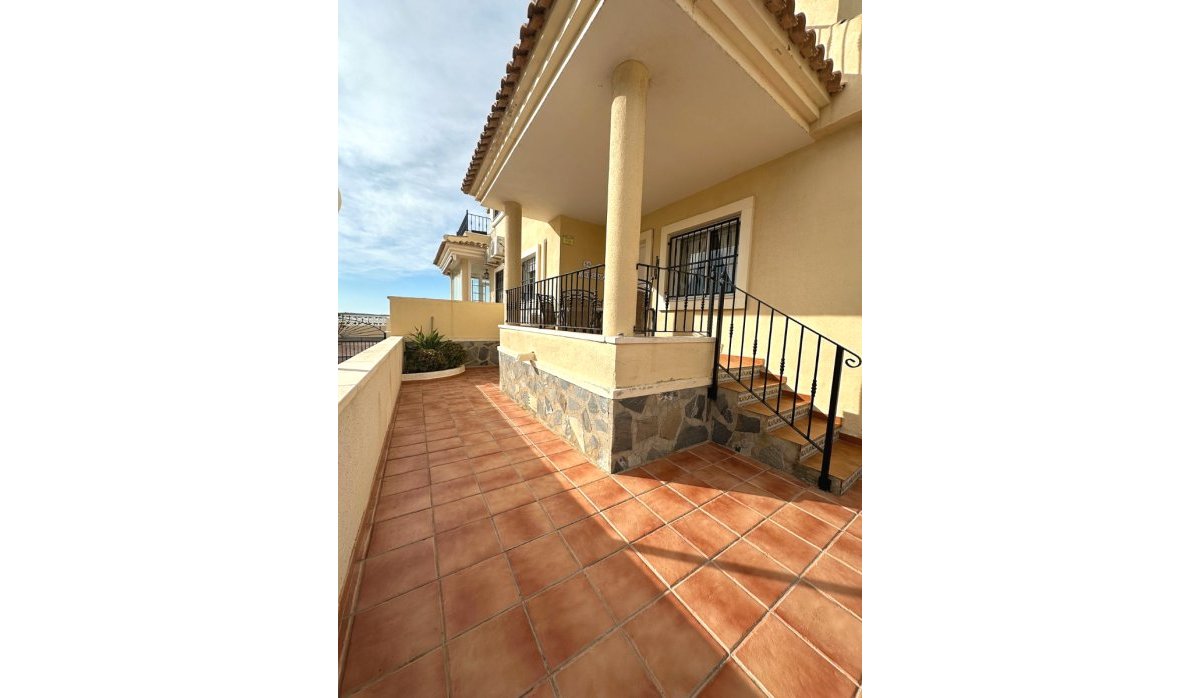 Resale - Townhouse - Ciudad quesada - Lo Pepin