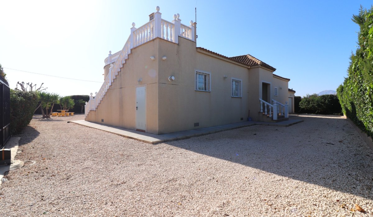 Reventa - Villa - Catral