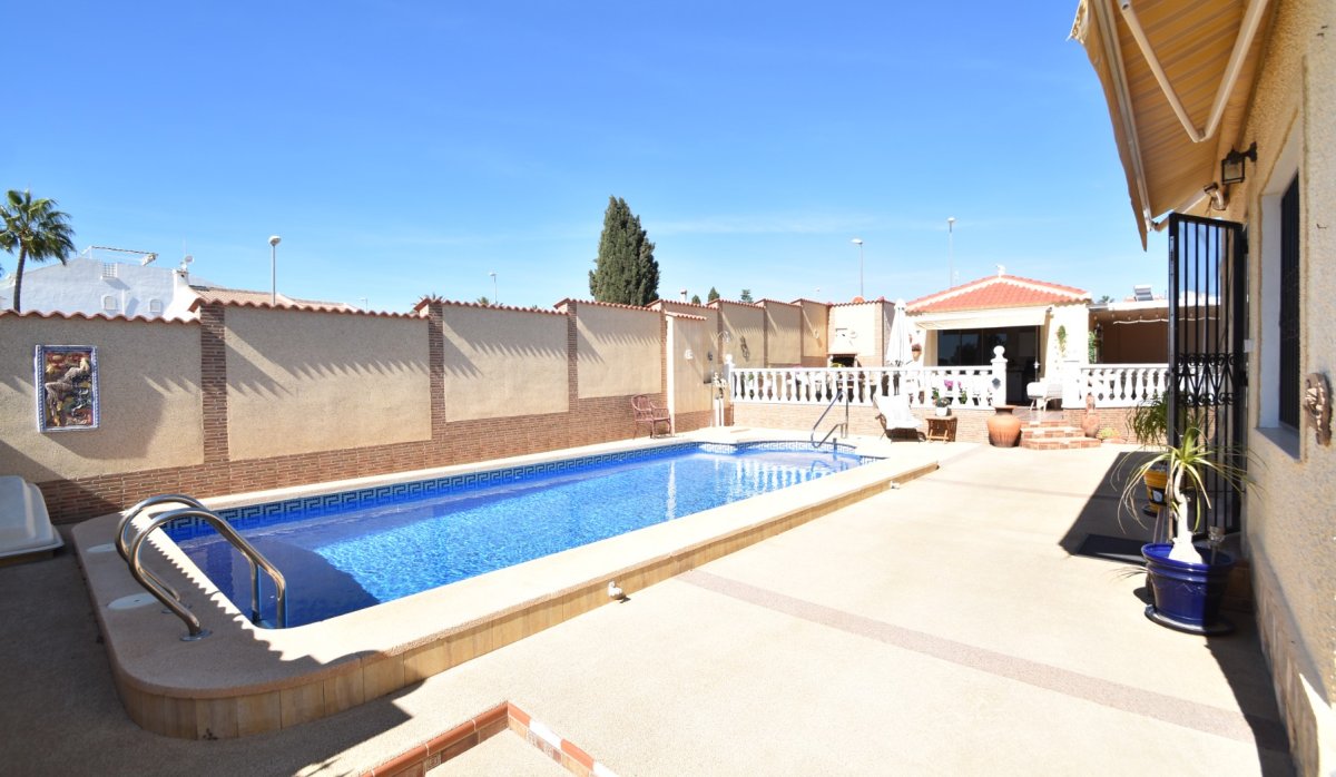 Reventa - Villa - Ciudad quesada - Pueblo Bravo