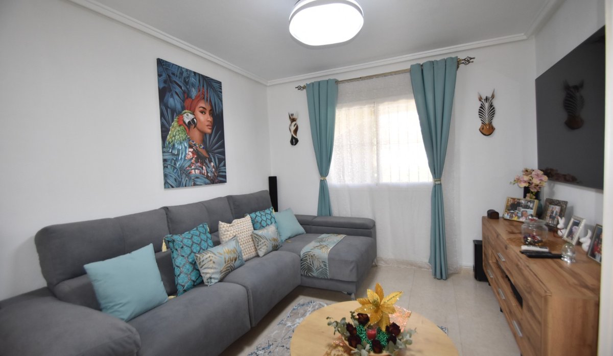 Resale - Townhouse - Ciudad quesada - Doña Pepa