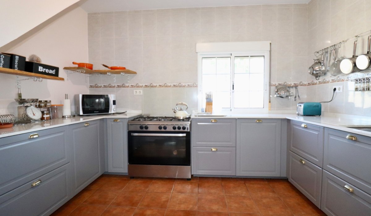 Resale - Villa - Catral