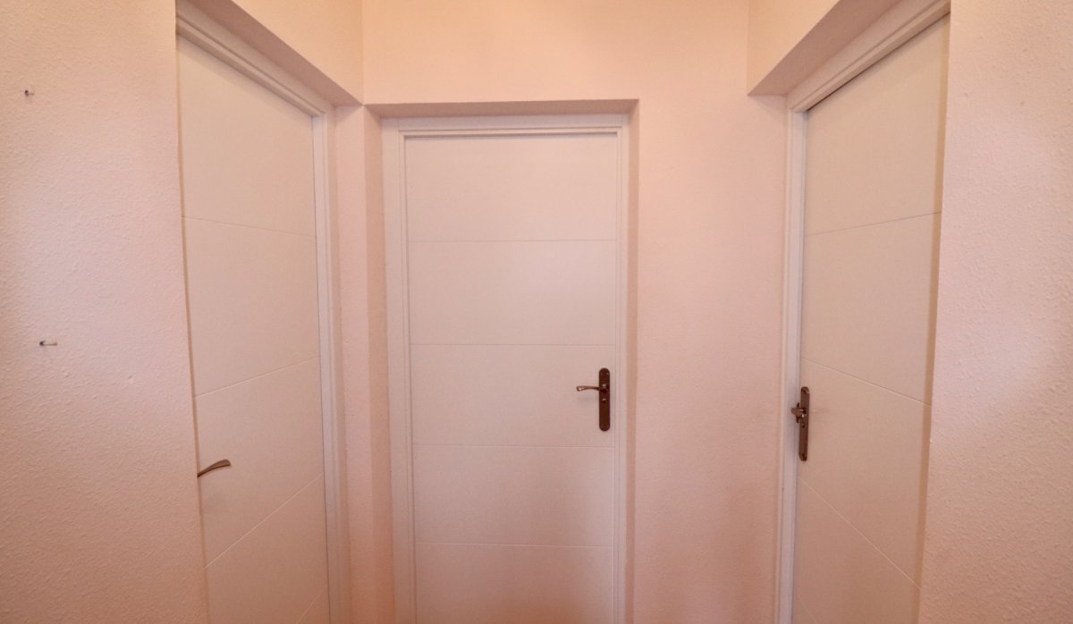 Resale - Villa - Catral