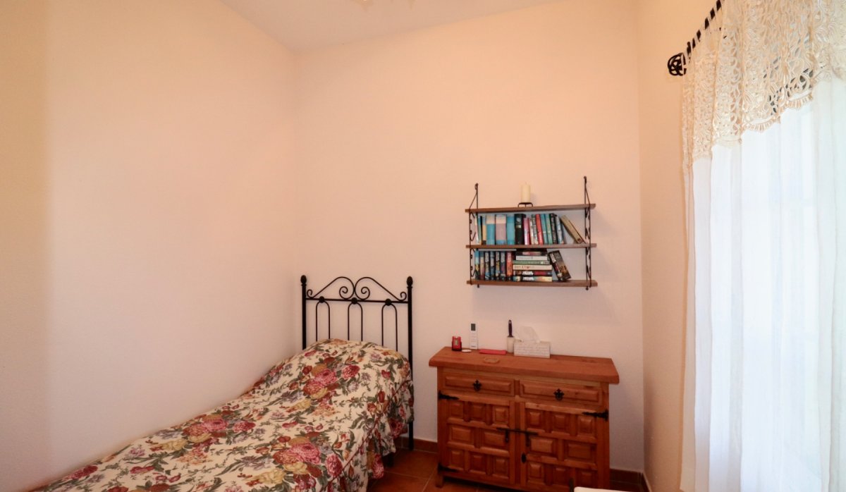 Resale - Villa - Catral