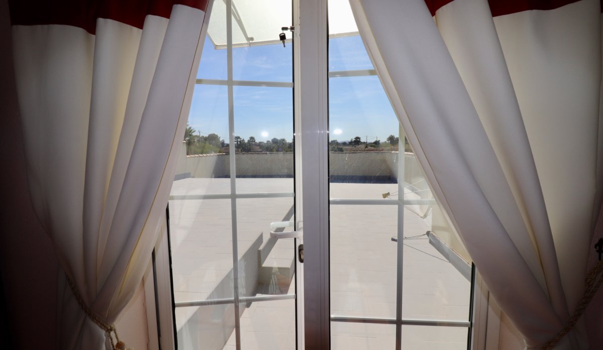 Resale - Villa - Catral