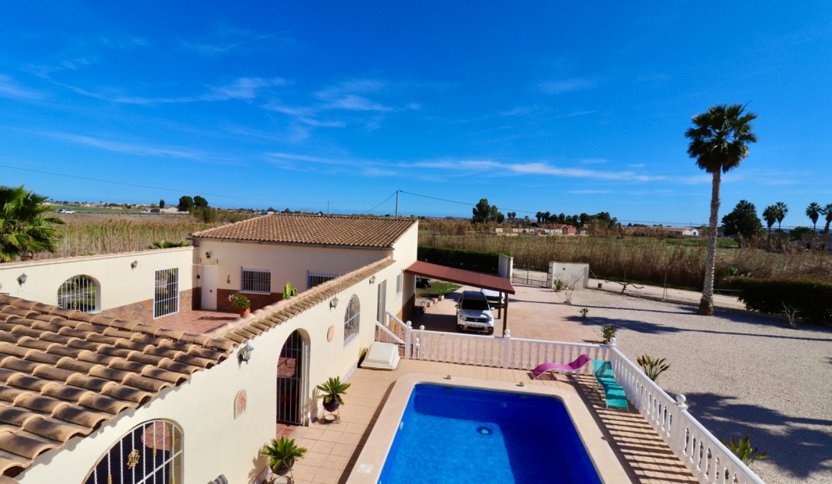Resale - Villa - Catral