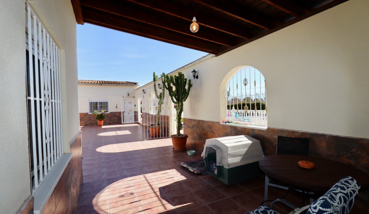 Resale - Villa - Catral