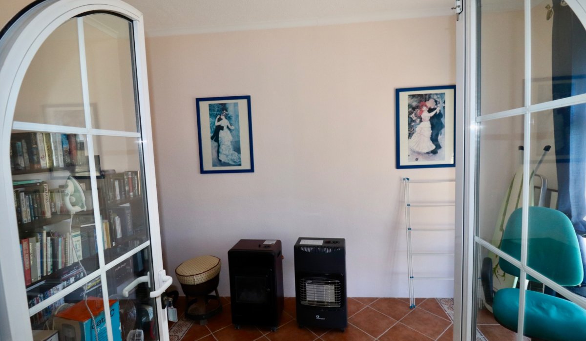 Resale - Villa - Catral