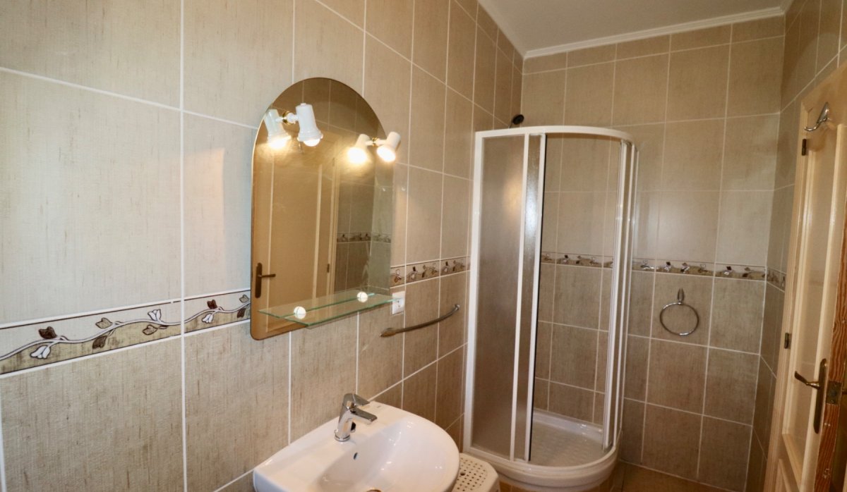 Resale - Villa - Catral