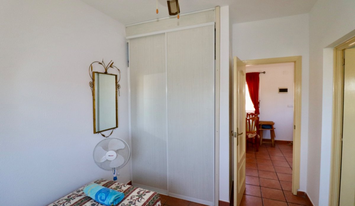 Resale - Villa - Catral