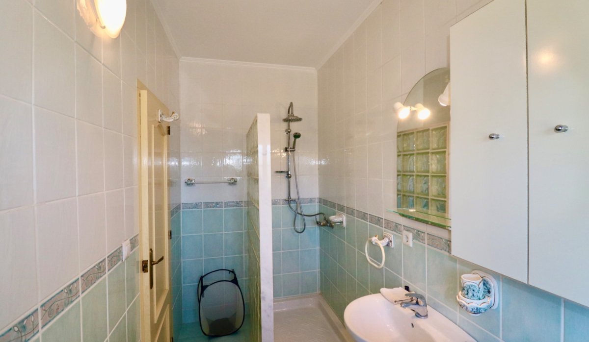 Resale - Villa - Catral