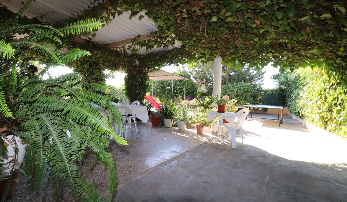 Resale - Villa - Albatera