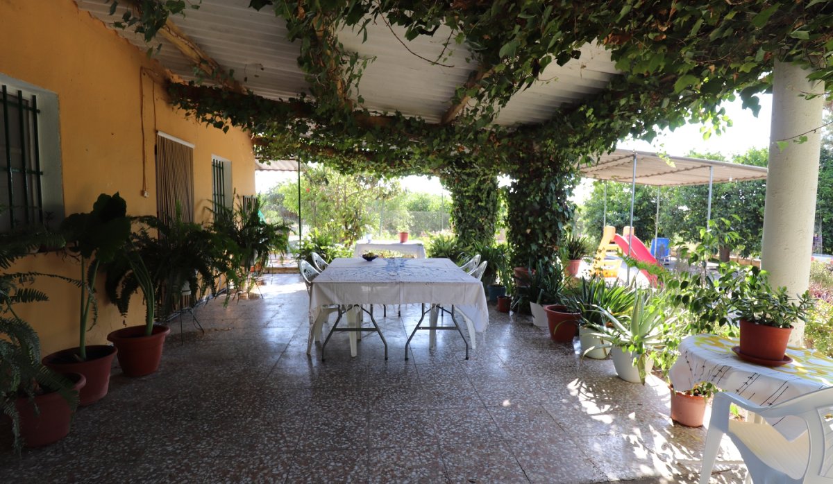 Resale - Villa - Albatera