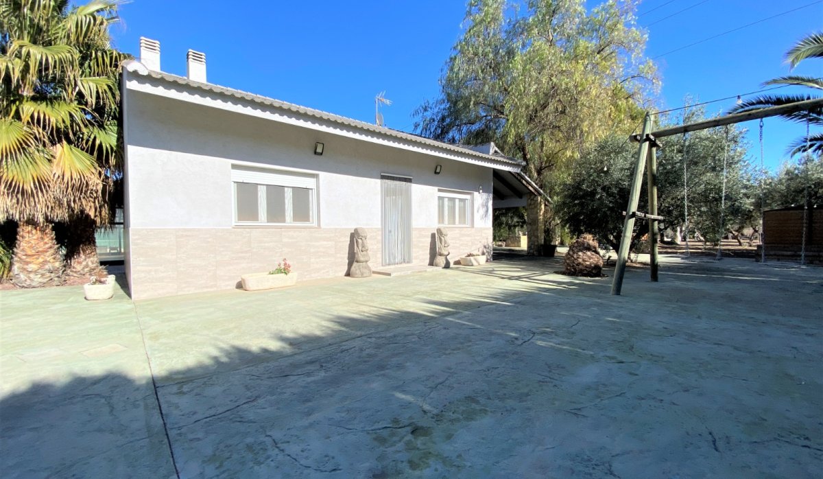 Resale - Villa - Sax