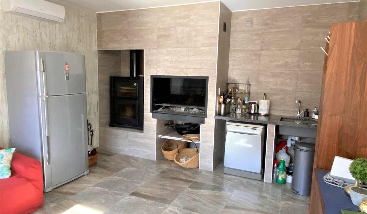 Resale - Villa - Sax