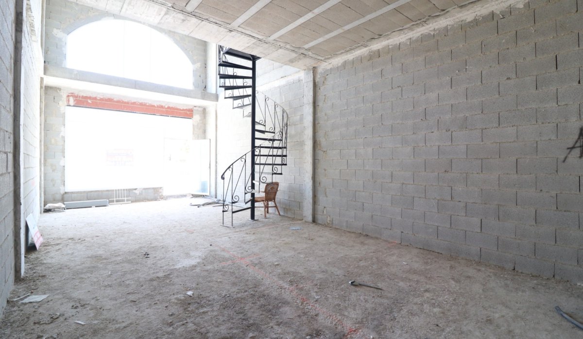 Revente - Commercial - Benimar - Benimar II