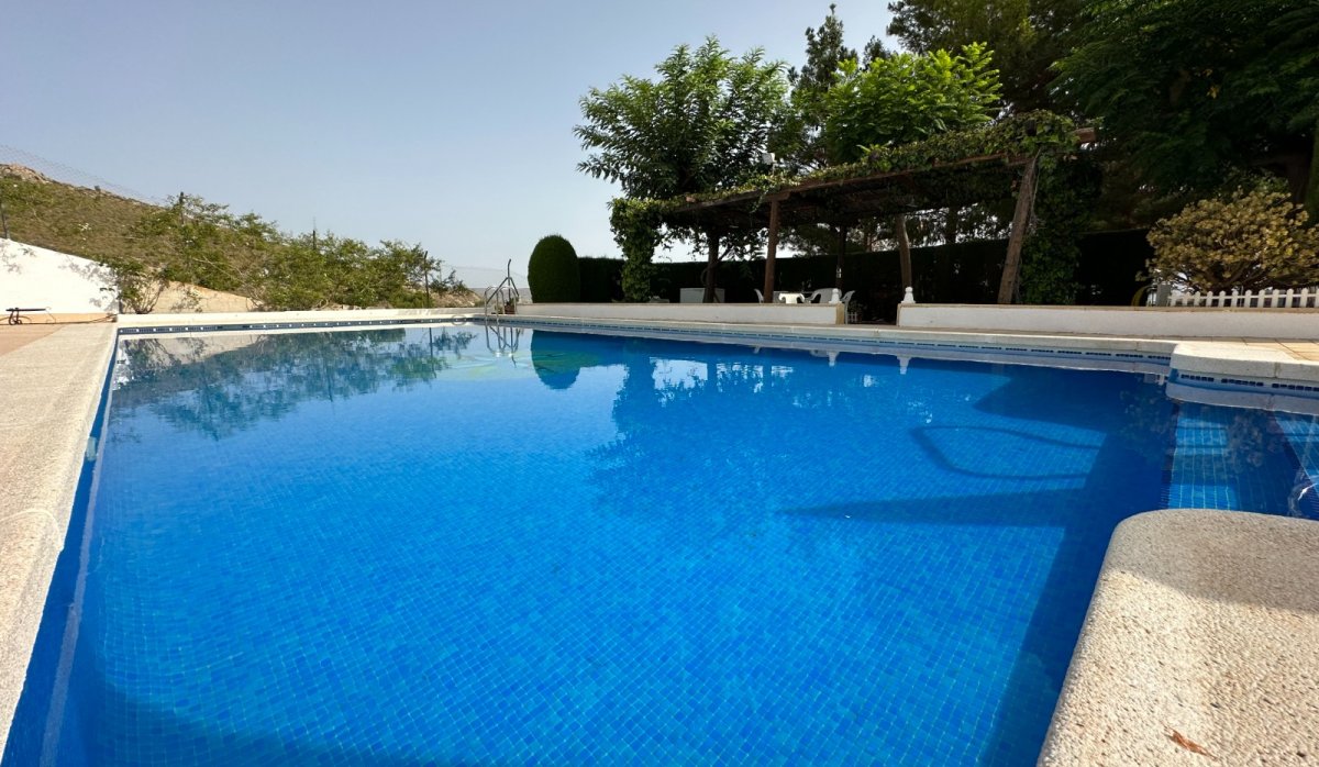 Revente - Villa - Abaran
