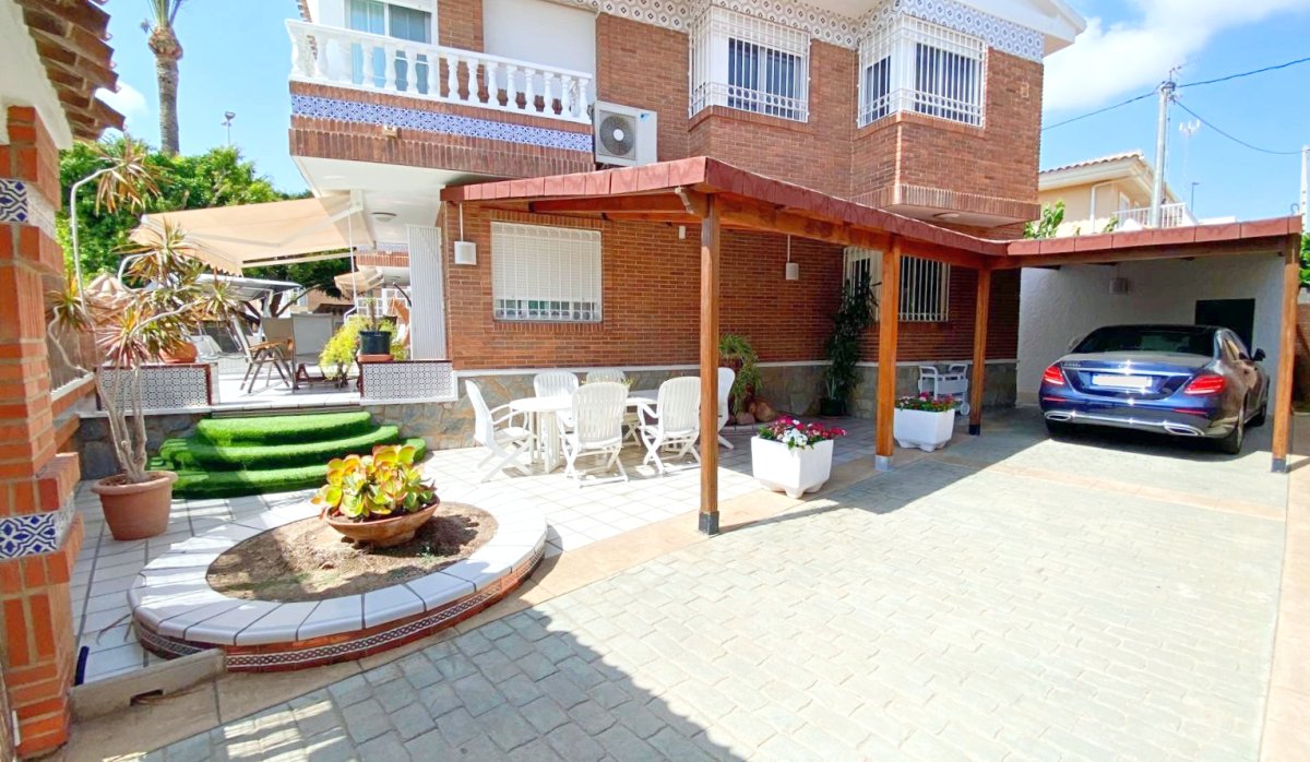 Reventa - Villa - Los Alcazares