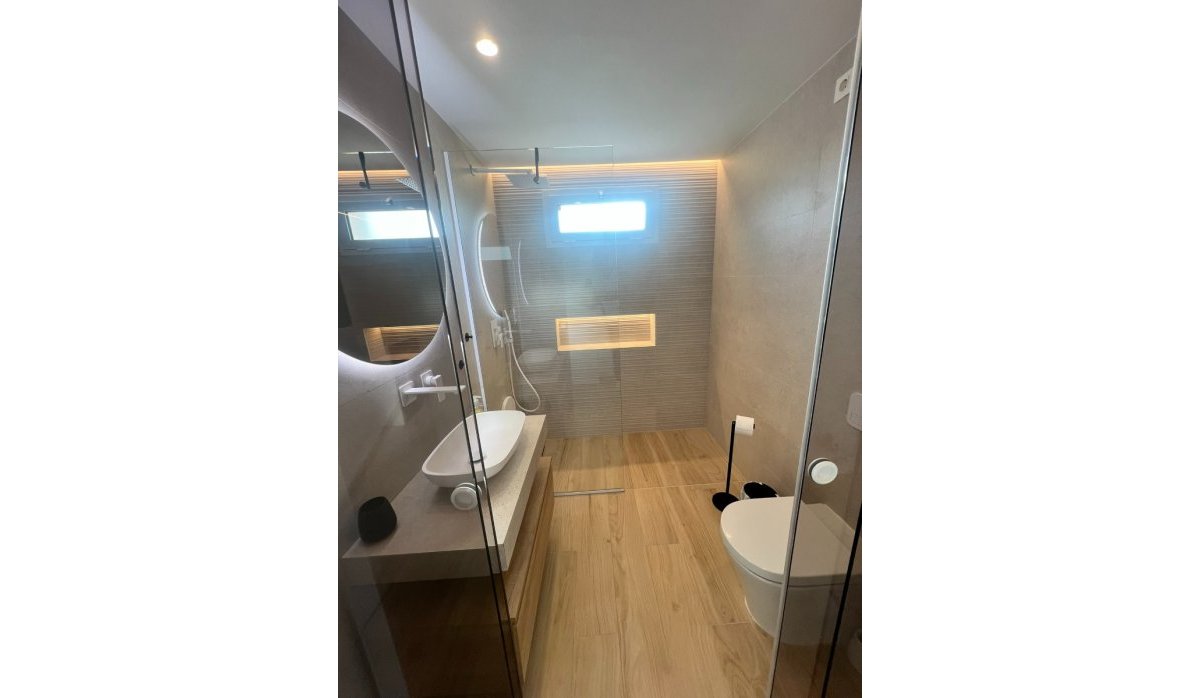 Reventa - Apartamento / piso - Guardamar del Segura