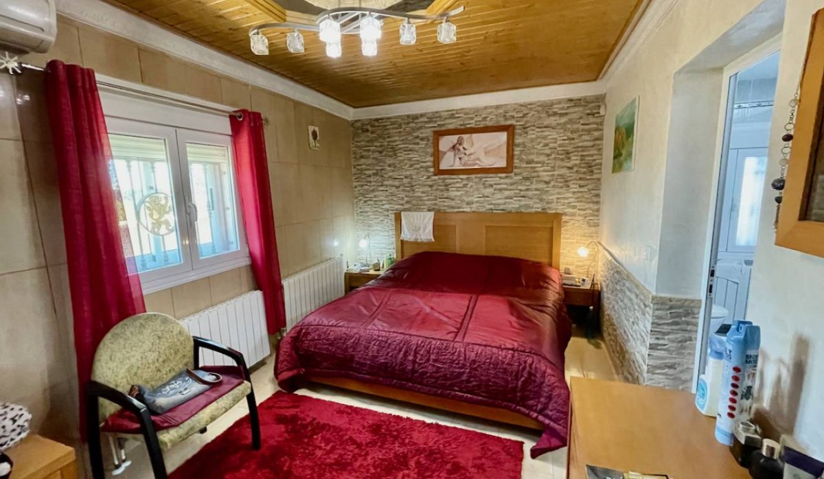 Resale - Villa - Guardamar del Segura