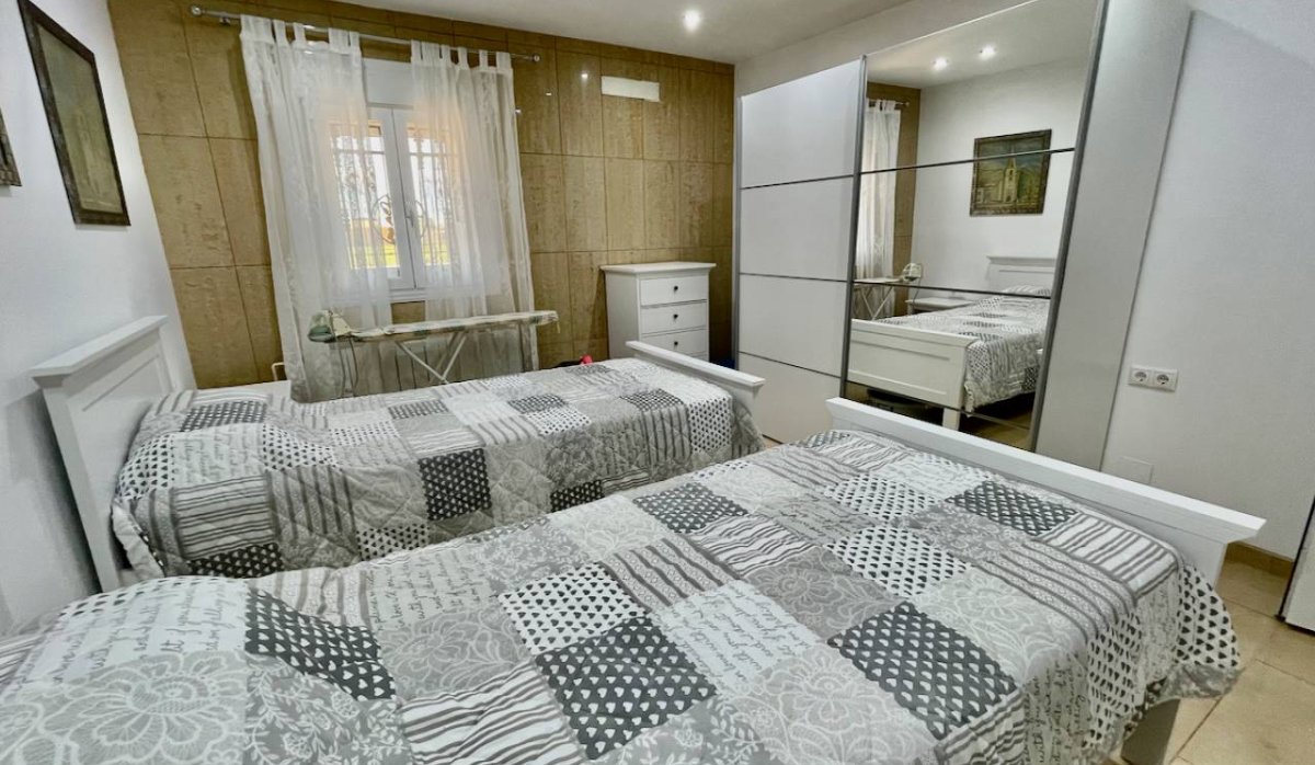 Resale - Villa - Guardamar del Segura