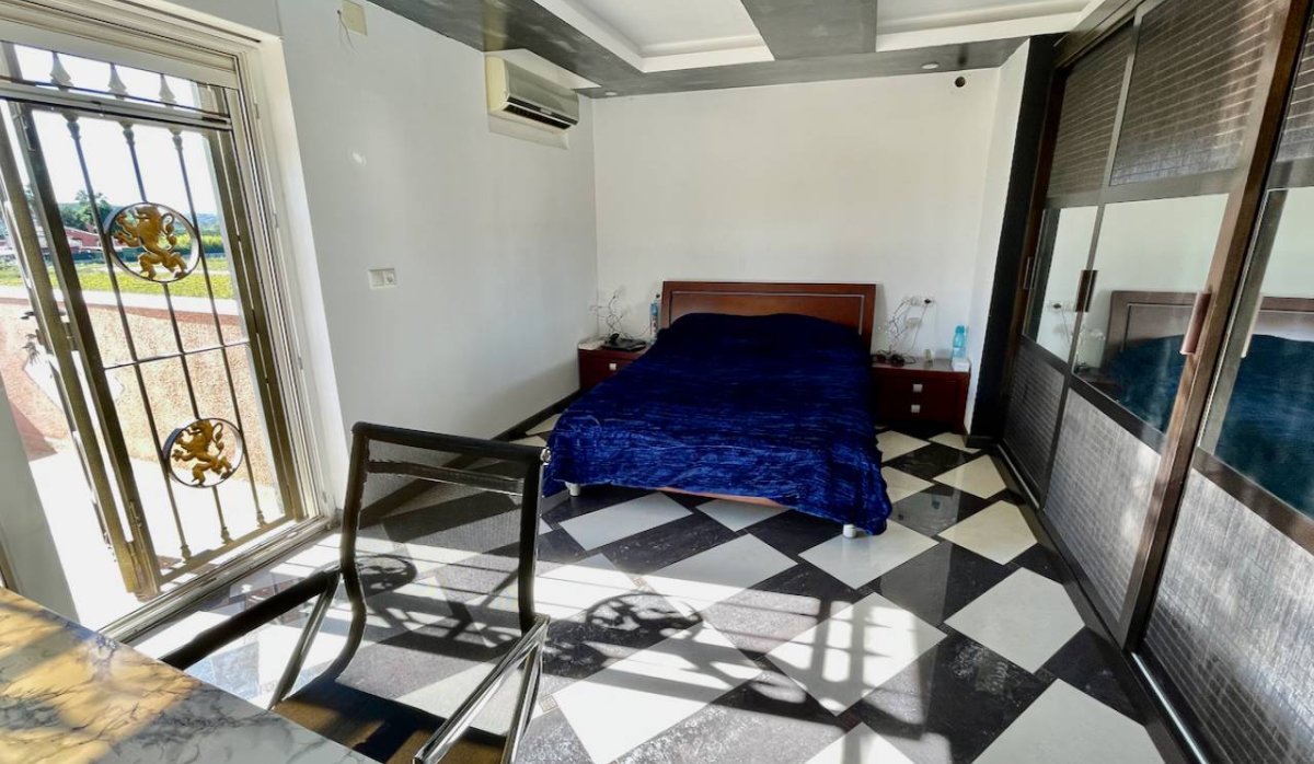 Resale - Villa - Guardamar del Segura