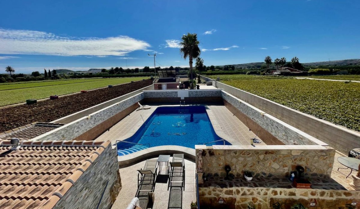 Resale - Villa - Guardamar del Segura