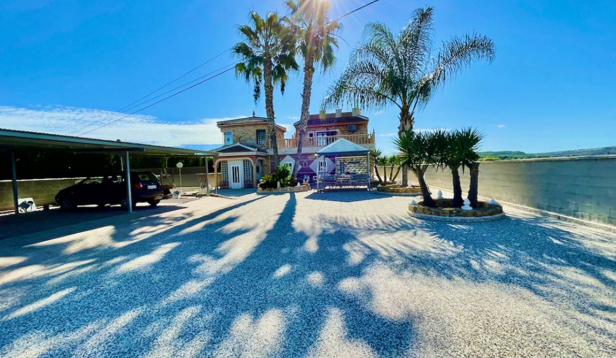 Resale - Villa - Guardamar del Segura