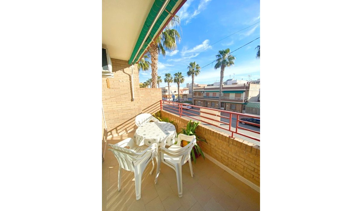 Reventa - Apartamento / piso - Los Alcazares