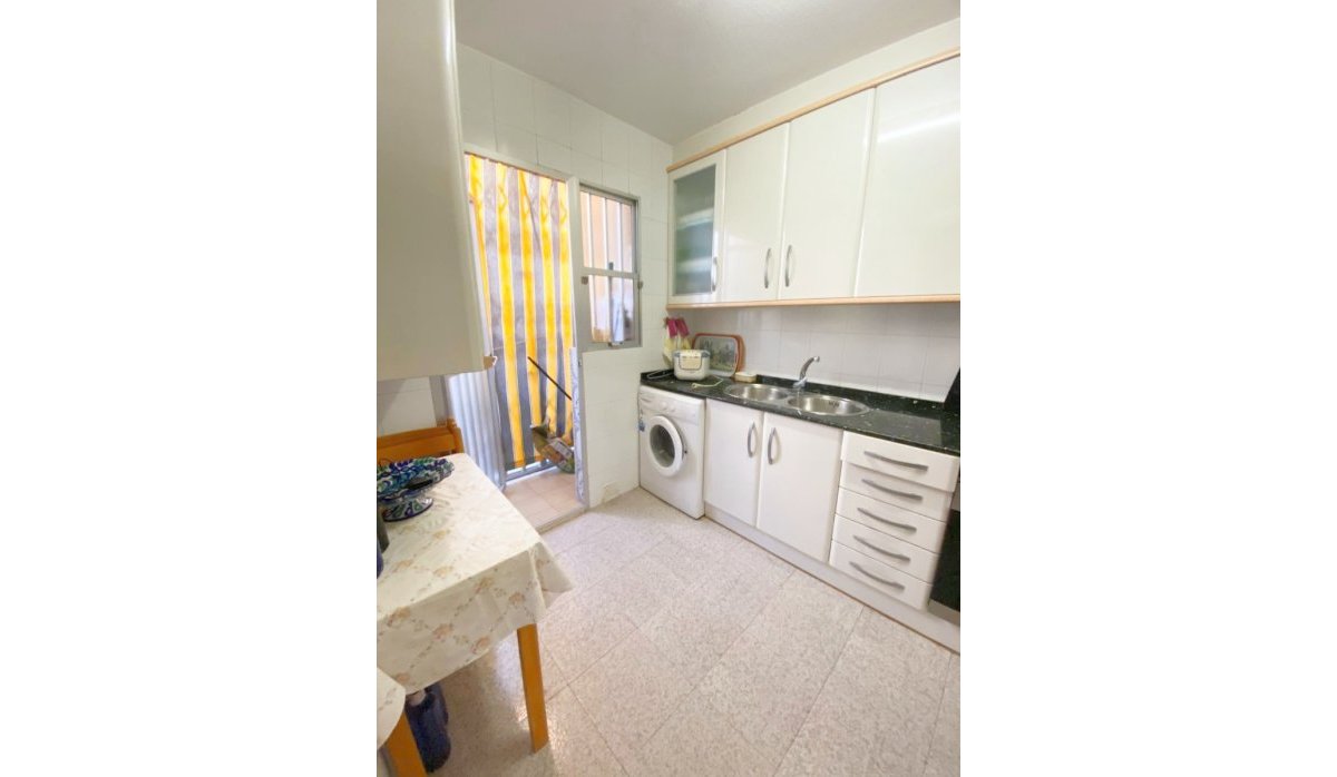Reventa - Apartamento / piso - Los Alcazares