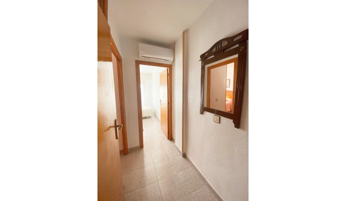 Reventa - Apartamento / piso - Los Alcazares