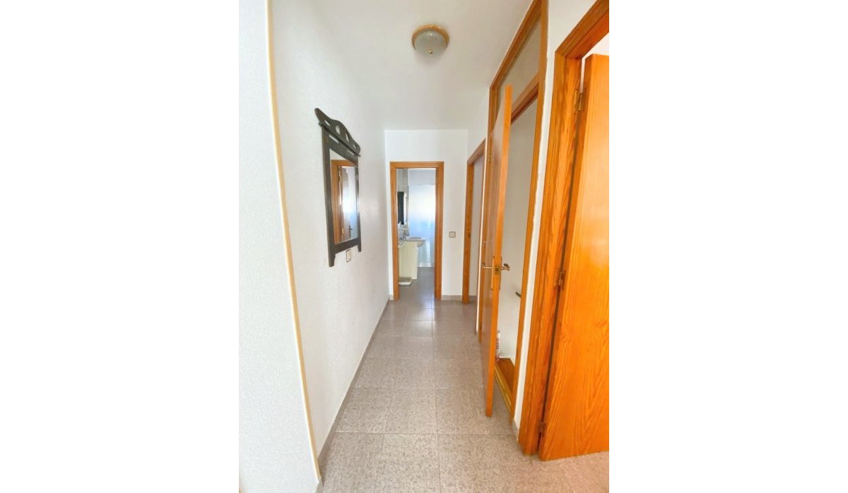 Reventa - Apartamento / piso - Los Alcazares