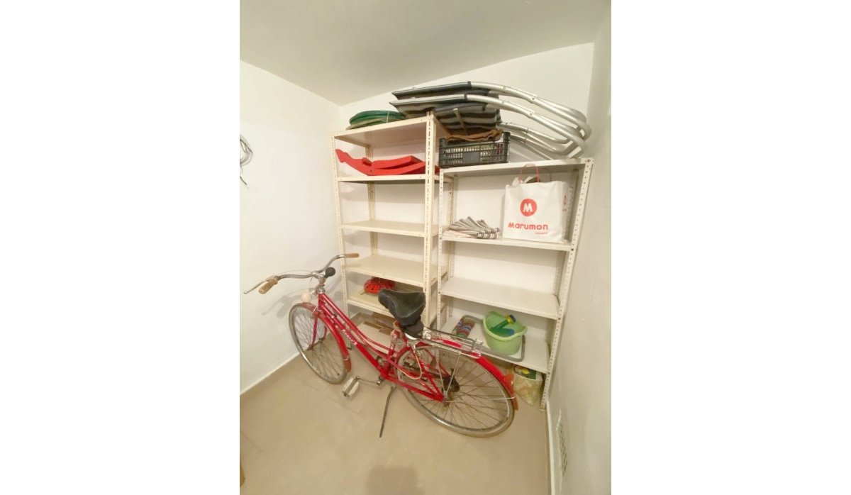 Reventa - Apartamento / piso - Los Alcazares