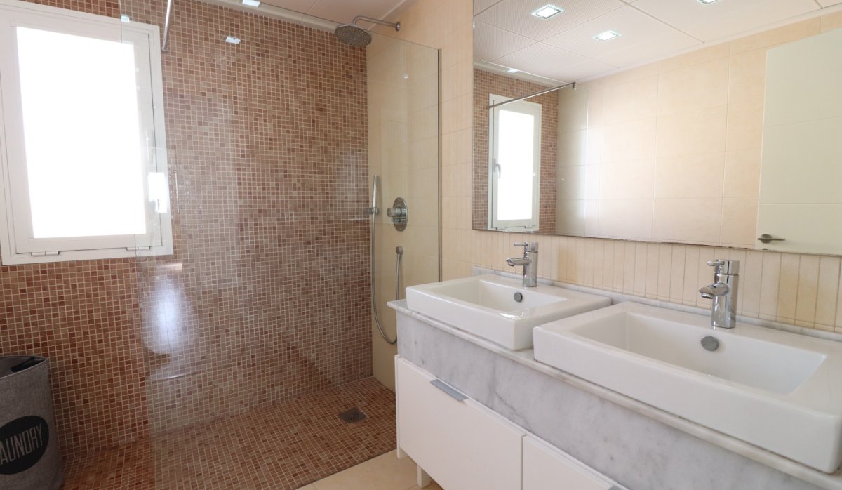 Reventa - Villa - La Marina