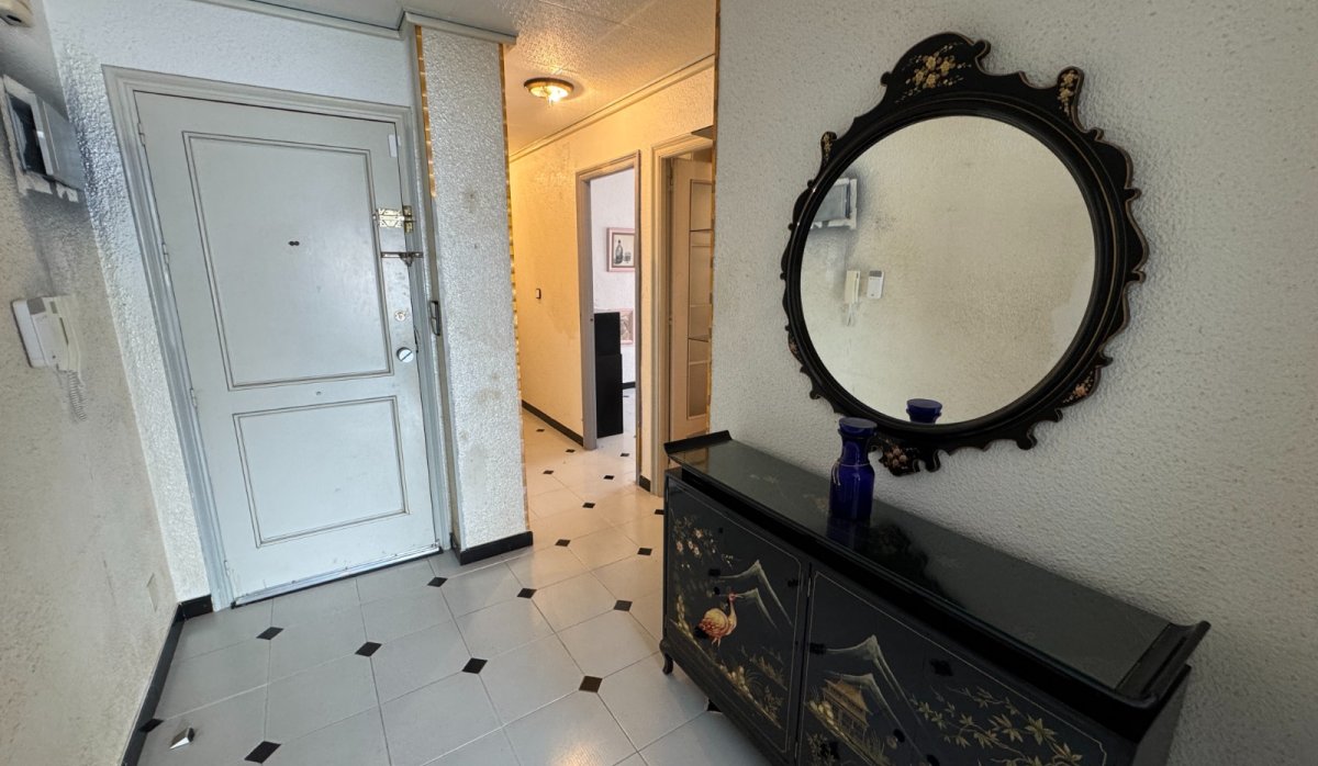 Reventa - Apartamento / piso - Guardamar del Segura