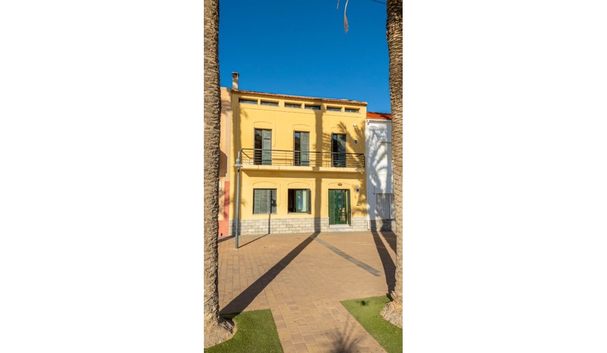 Resale - Townhouse - Santiago de la Ribera
