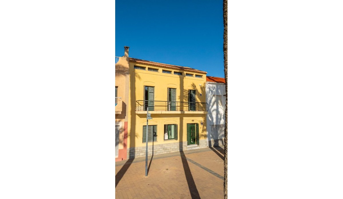 Resale - Townhouse - Santiago de la Ribera
