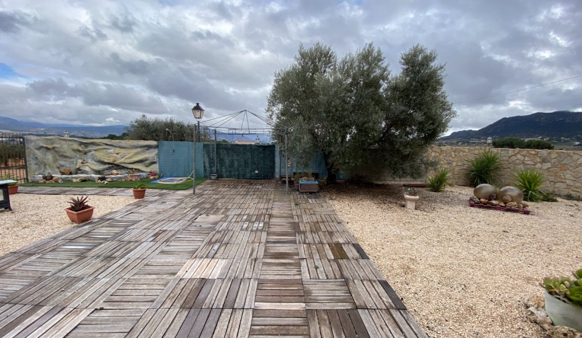 Resale - Villa - Sax