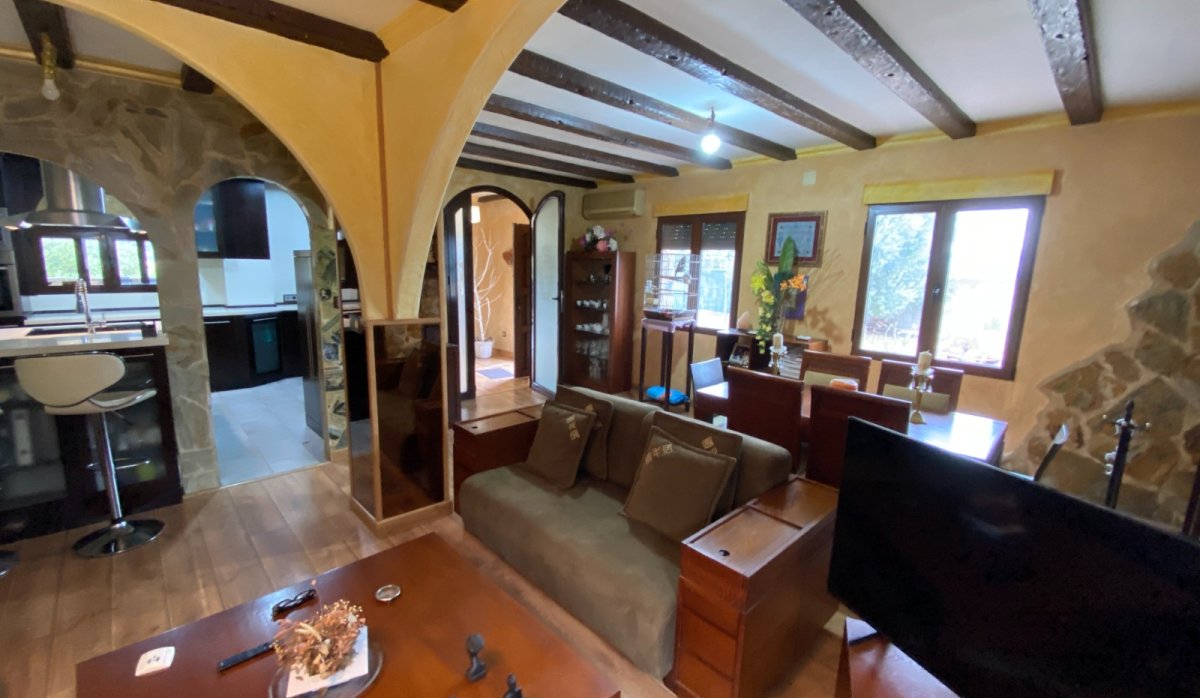 Resale - Villa - Sax