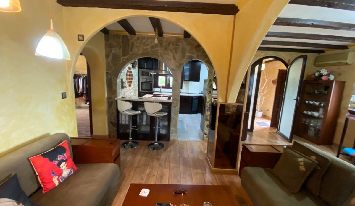 Resale - Villa - Sax