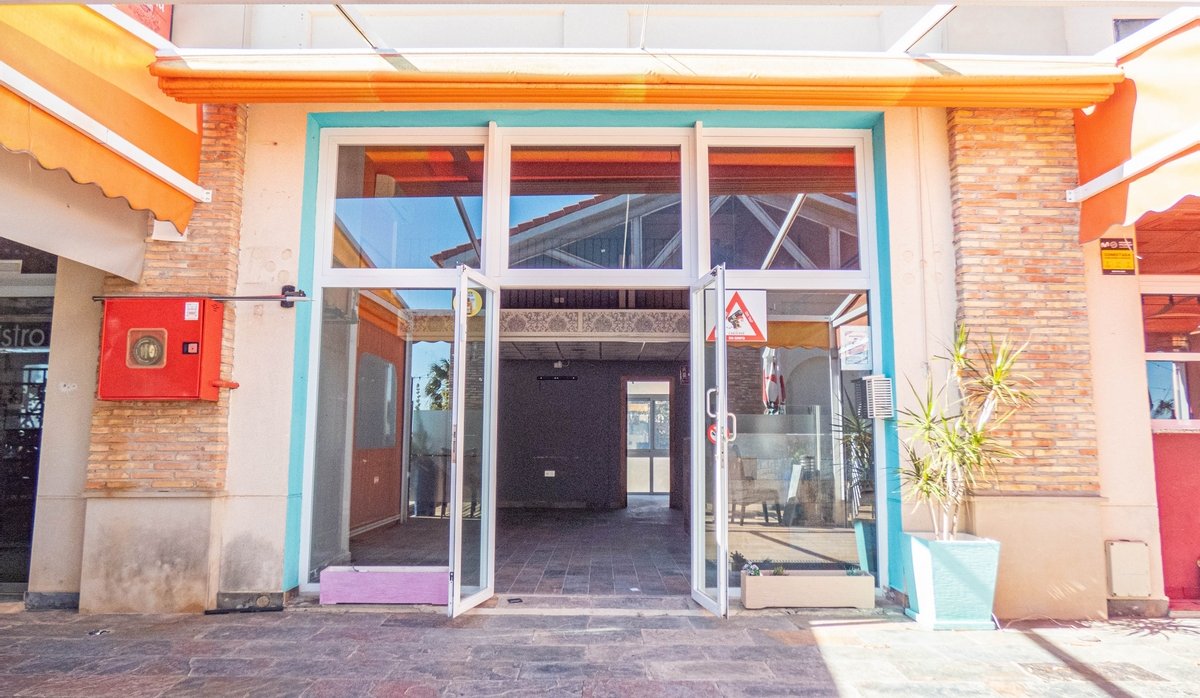 Revente - Commercial - La Finca Golf - Algorfa
