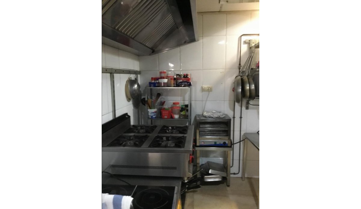 Resale - Commercial - Torrevieja