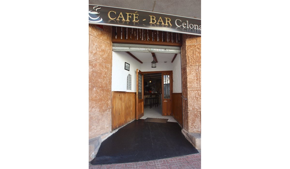 Resale - Commercial - Torrevieja