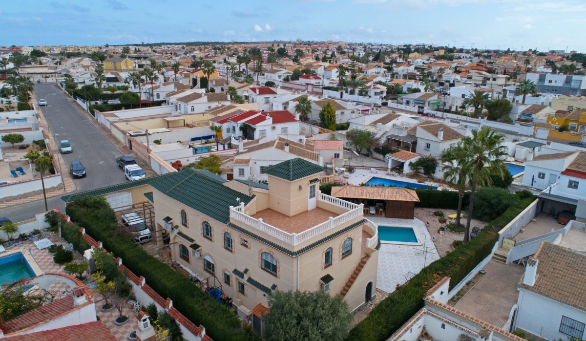 Revente - Villa - Torrevieja - El Chaparral