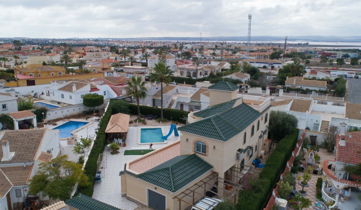 Revente - Villa - Torrevieja - El Chaparral