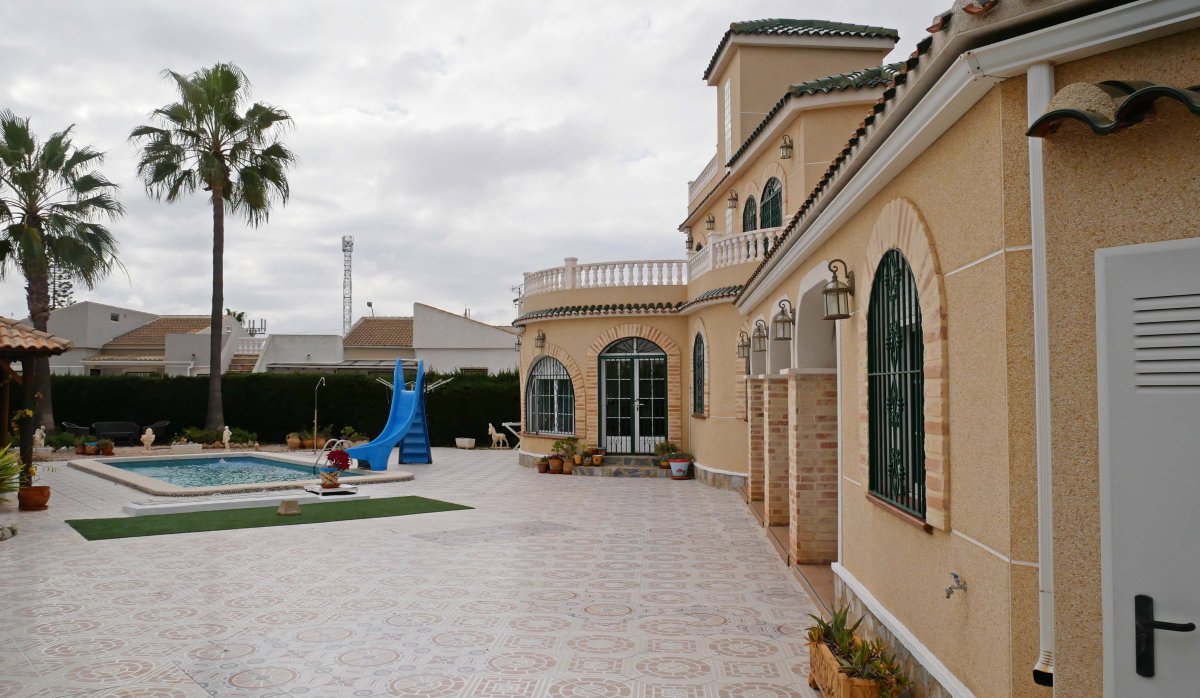 Revente - Villa - Torrevieja - El Chaparral